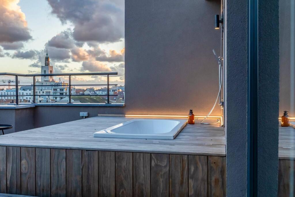 Love Nest - Your Cosy Penthouse オステンド エクステリア 写真